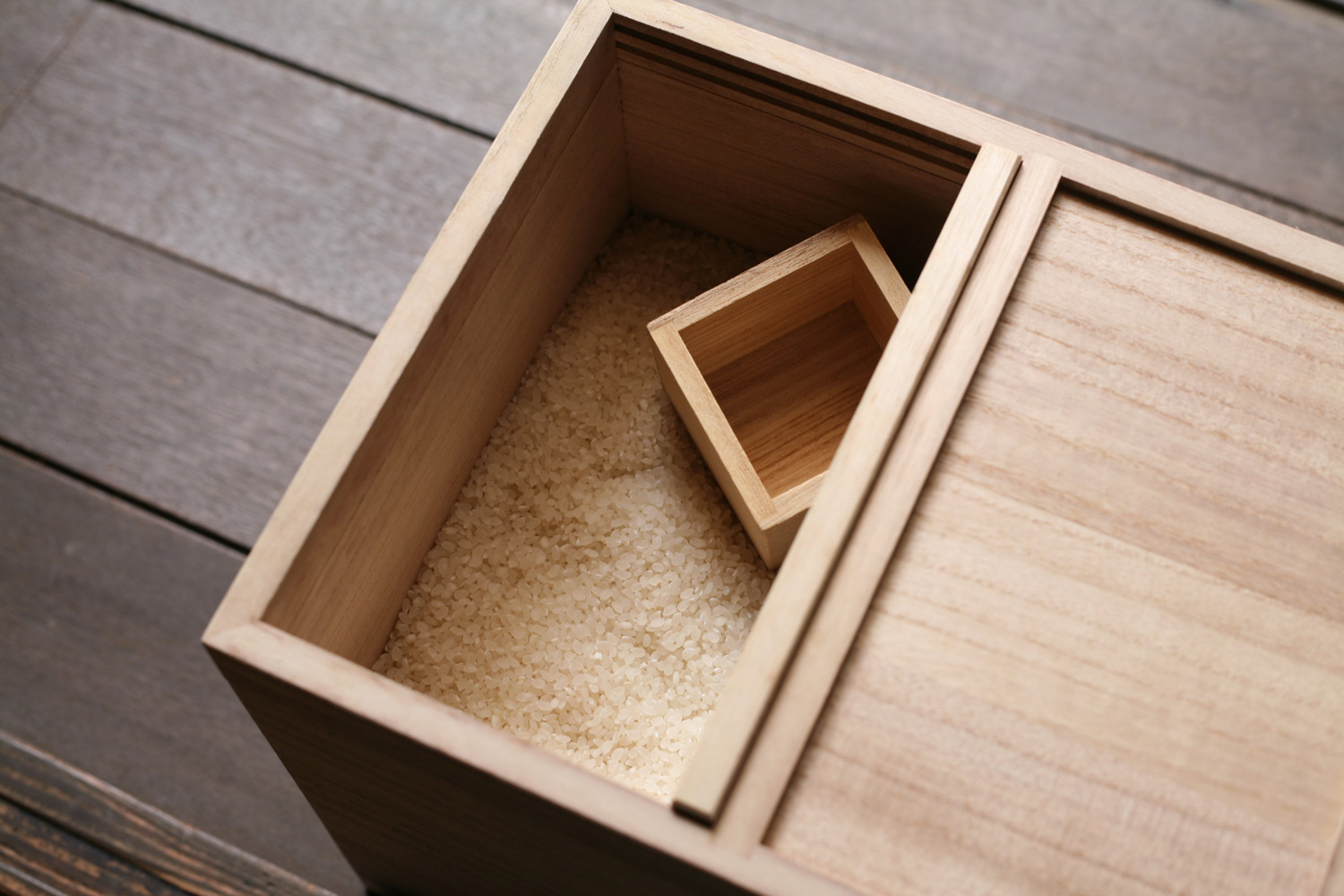 Paulownia Wood Rice Storage Komebitsu Box 11lb – iimono