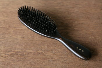 Japanese Beautiful Hair Comb Round in Black Color shipped from Kyoto Japan 