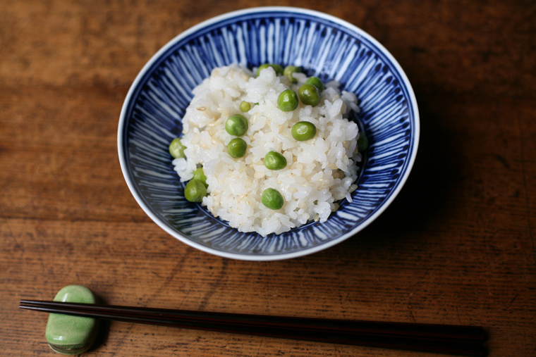 Kikkougama Broad Bean Chopstick Rest