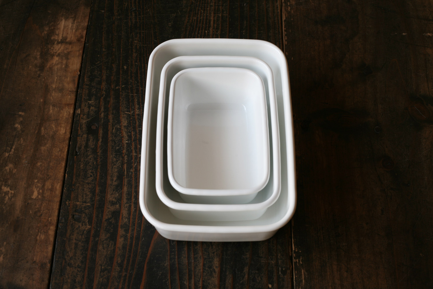 Noda Horo White Series Enamel Rectangle Shallow Food Containers