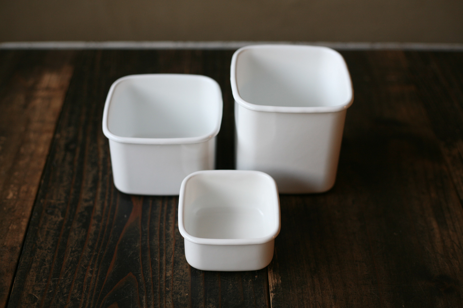 Noda Horo White Series Enamel Square Food Containers with Sealed Lid -  Globalkitchen Japan