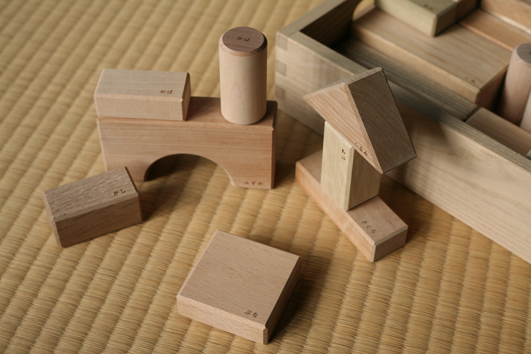 オークヴィレッジ(Oak Village) 寄木の積木 寄せ木の積み木 積み木セット 通販 販売 取扱店