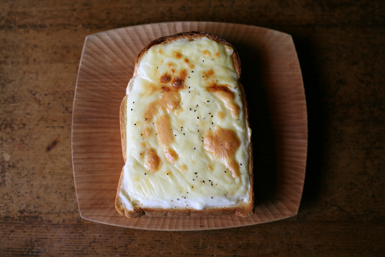 Okubo House Mokkosha Bread Plate